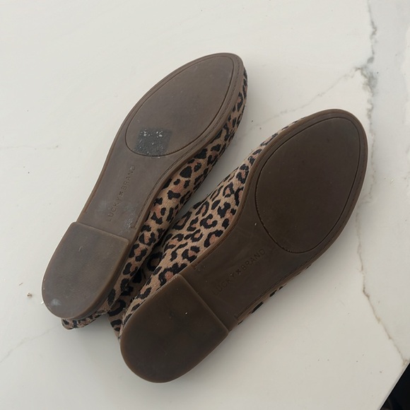 Lucky brand, cheetah mules size 8 - Picture 2 of 3